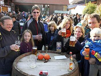 Mike Schmitt (Nikl Bräu) hat  für den Tag der offenen Tür genug Bier gebraut.