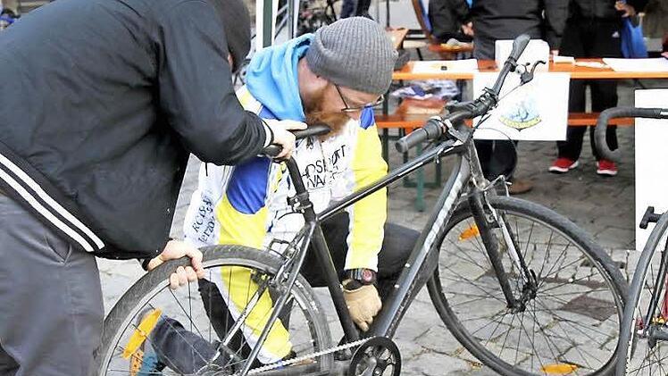 Zum siebten Mal drehte sich in der Herzogenauracher Innenstadt alles rums Rad.  Fotos: Richard Sänger