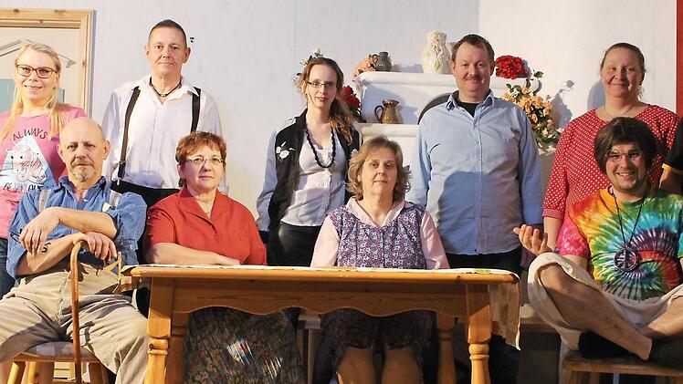 Die Laienspieltruppe Foto: Evi Seeger