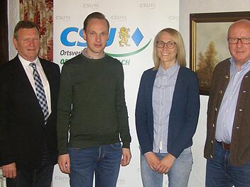 Einen neuen Vorstand hat der   CSU-Ortsverband Oberleichtersbach  (von links): Bertram Muth, Michael Henn (beide stellvertretende Vorsitzende), Sonja Muth (Schatzmeisterin) und  Thomas Henn  (Schriftführer). Es fehlt die 1. Vorsitzende Michaela Fuß, die in Abwesenheit gewählt wurde. Foto: Wolfgang Saam
