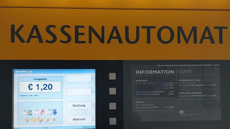 Bis 31. Dezember gelten noch die derzeitigen Tarife in den Coburger Parkhäusern. Dann steigen die Preise an Werktagen um 20 Cent pro Stunde.