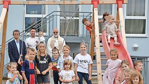 Auf dem DJK-Gel&auml;nde gibt es neue Spielger&auml;te.