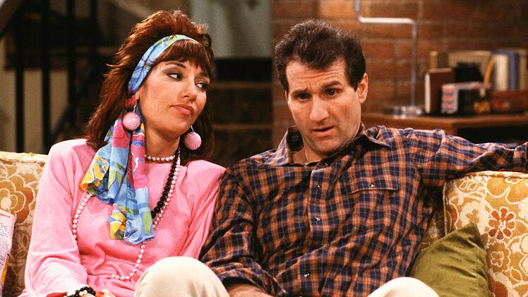 Auch wenn er sich in jeder Folge von "Eine schreckliche nette Familie" &uuml;ber sie beschwerte, Irgendwie liebte Schuhverk&auml;ufer Al (Ed O'Neill) seine Peggy (Katey Sagal) ja doch.