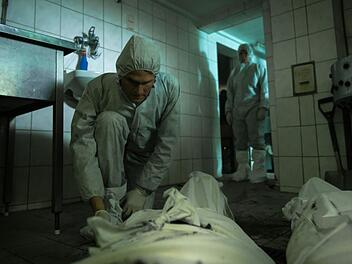 Im einzeln stehenden Haus zwischen Gremsdorf und Buch werden im neuen Frankentatort zwei Leichen gefunden. Ein kniffeliger Fall für die Kommissare Felix Voss und Paula Ringelhahn. Der Krimi wird am Sonntag in der ARD gezeigt.  Foto: BR/Hager Moss Film GmbH/Luis Zeno Kuhn