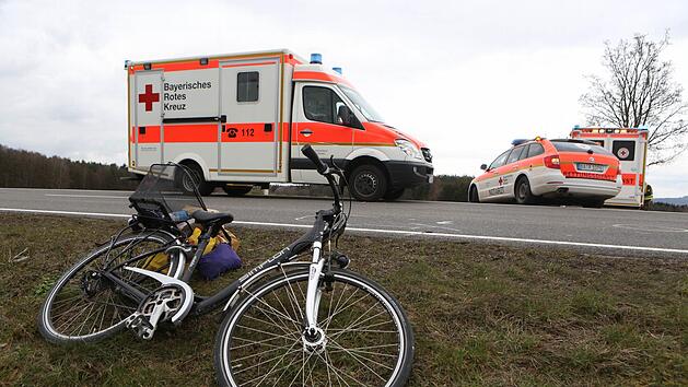 In Mainaschaff ist ein Fahrradfahrer gest&uuml;rzt und hat sich dabei lebensgef&auml;hrlich verletzt. Die Polizei vermutet, dass der Sturz alleinbeteiligt passierte. Symbolfoto: Herse / News 5