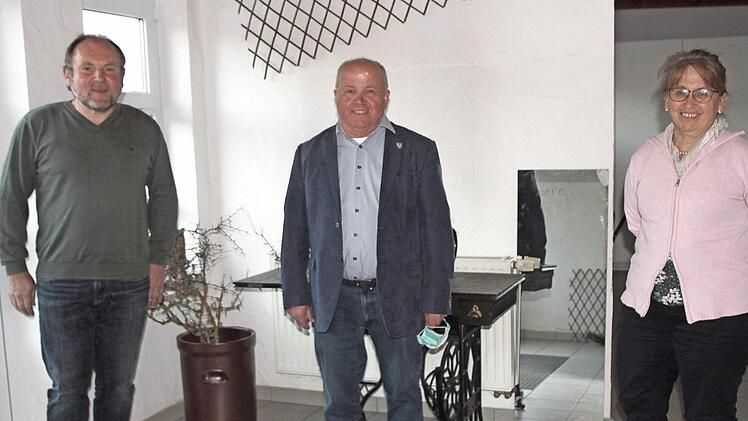 Das Kirchlauterer Bürgermeister-Trio mit Zweitem Bürgermeister Reinhold Stöhr, dem Ersten Bürgermeister Karl-Heinz Kandler und der neuen Dritten Bürgermeisterin Liselotte Stubenrauch (von links)
