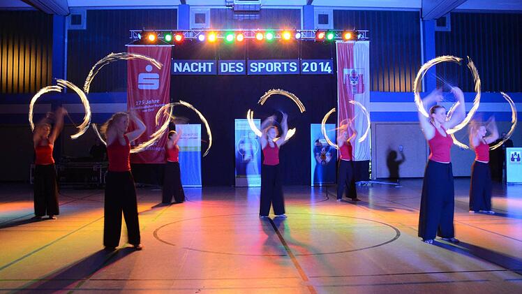 Die Feuershow von Memeza bildete den Abschluss der Nacht des Sports.