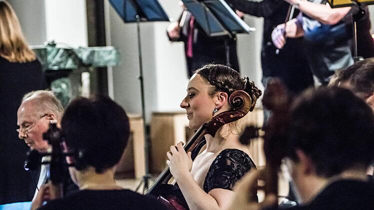 Impressionen vom Weihnachtskonzert mit dem Coburger Collegium musicum in St. MarienFoto: Jochen Berger