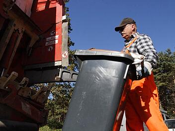 Gute Nachricht für die Bürger im Landkreis kronach: Auch 2018 wird es keine Erhöhung der Müllgebühren geben. Symbolfoto: Archiv