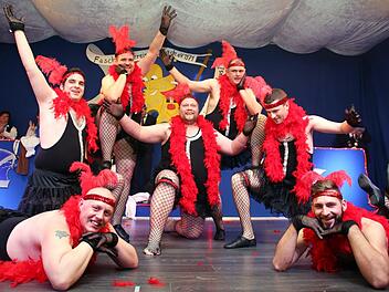 Das Männerballett (von links): Maxi Neeb, Marc Schmidt, Martin Mittag, Markus Brehm, Thomas Büchner, Beni Herold und Sascha Bachmann Foto: Bettina Knauth