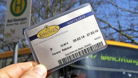 Bad Kissingen hat der ÖPNV-Offensive bereits zugestimmt: Bald dient die Gastkarte als Bus-Fahrschein durch den Landkreis. Fotos: Ralf Ruppert