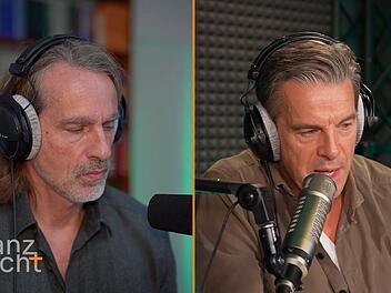 Richard David Precht (links) und Markus Lanz sprechen in ihrem Podcast "Lanz + Precht" &uuml;ber die Sinnhaftigkeit der Brandmauer.