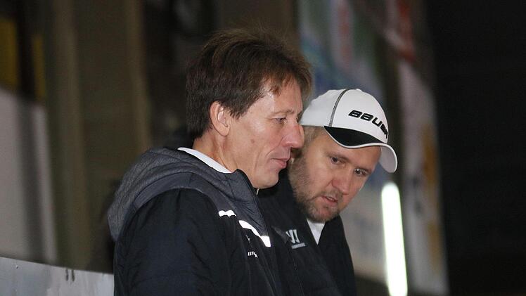 Sowohl Trainer Volker Hartmann (rechts) als auch Sportlicher Leiter Martin Reichert waren mit der Saison größtenteils einverstanden, auch wenn die erhoffte Teilnahme an den Play-offs knapp verpasst wurde. Ralf Naumann