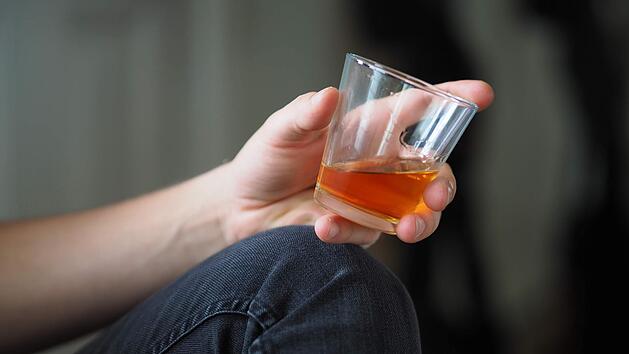 Korsakow-Syndrom: Demenz durch Alkohol - das sind die Anzeichen der Gehirn-Störung