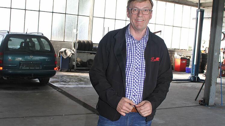 In die Ausstellungshalle soll in Zukunft ein moderner, freundlicher Tankstellenshop mit Bistro-Ecke kommen. Foto: Sonja Adam