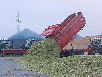 An der Biogasanlage in Bad Bocklet herrscht Hochbetrieb. Foto: Björn Hein