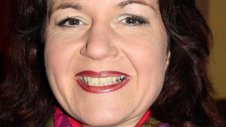 "Ich finde gut an dem Projekt, dass die Teilnehmer besser vernetzt sind", sagt Jacqueline Vera Mihm aus Hammelburg. "Man erfährt mehr über die Sorgen und Nöte der anderen." Die freiberufliche Beraterin war über die Wirtschaftsjunioren eingeladen, noch lieber wäre ihr aber gewesen, wenn sie direkt den von ihr gegründeten "Business and Professional Women (BPW) Club Unterfranken" vertreten hätte. Denn: Frauen im Geschäftsleben hätten ihre ganz eigenen Herausforderungen, etwa eine gute Kinderbetr...