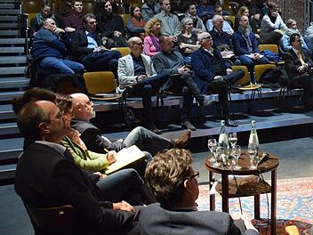 Der erste öffentliche Planungs-Dialog in der Alten Seilerei stieß auf das Interesse von Bambergern, die sich über die Stadtentwicklung Gedankenmachen.      Dragomir Stadtplanung/Stadtplanungsamt