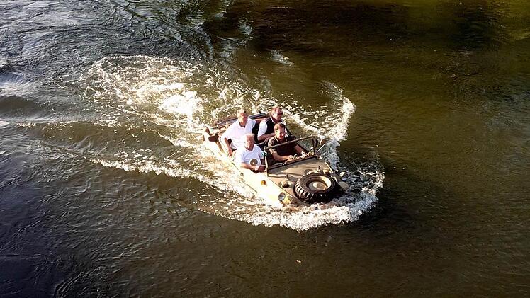 Michael Stoschek auf freier Fahrt auf der Regnitz in Bamberg. Foto: Sebastian Martin