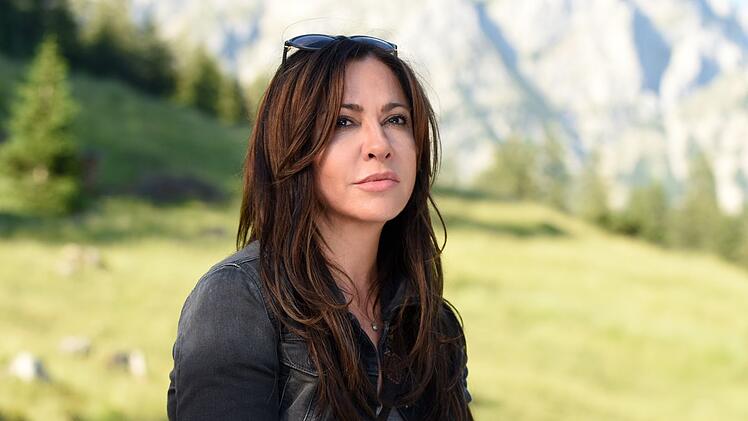 Eines der beliebtesten im deutschen Fernsehen wird 60: "Frühling"-Star Simone Thomalla.