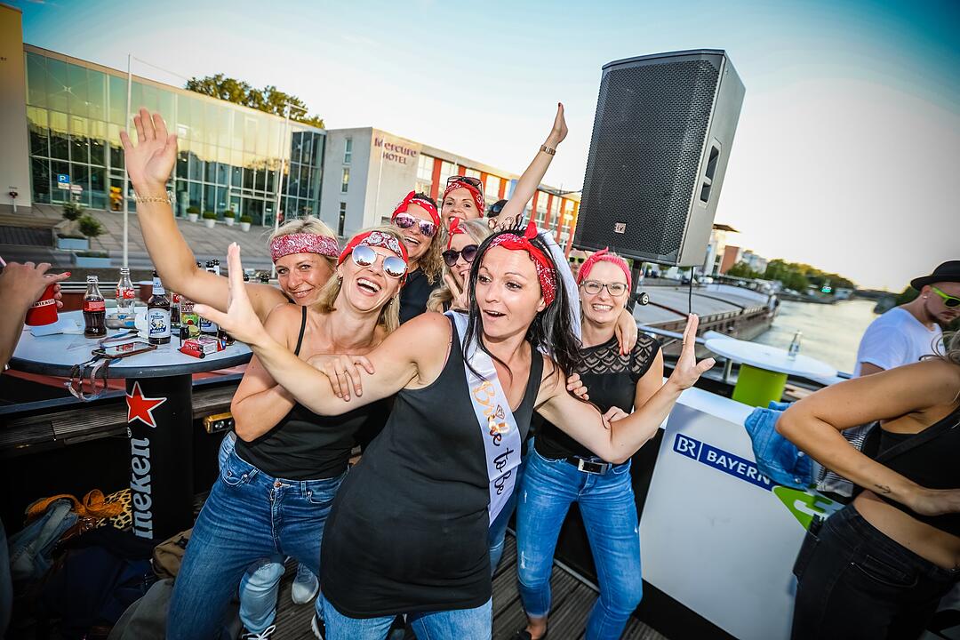 Endlich wieder uferlos feiern!
