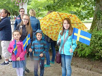 Hanna , Max und Anne (von links) sind mit ihren Müttern aus Sollenberg bei Gräfenberg angereist. Foto: Pauline Lindner
