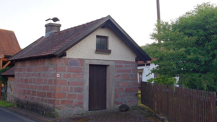Das Kothener Backhaus "Önnerdurfer Backhäusi" wurde von der Backhausgemeinschaft 1989 restauriert. Die Gemeinde Motten hat der Gemeinschaft das Areal nun abgekauft, um es für künftige Generationen zu sichern.