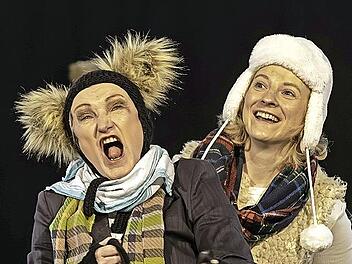 Der Wolf und das Schaf freunden sich an.