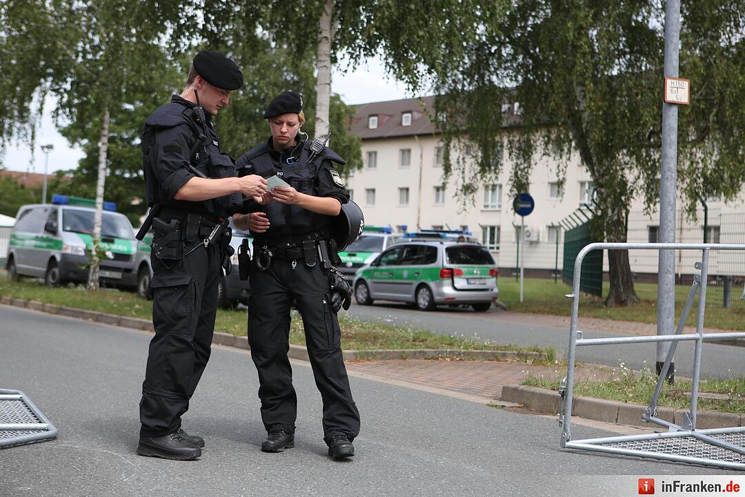 Protestkundgebung vor Bamberger Fluechtlingsheim