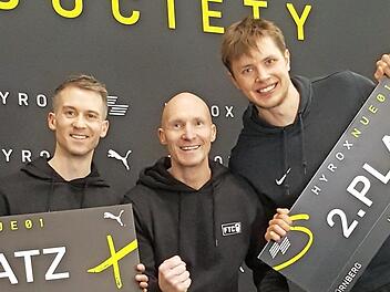 Das Coburger Männertrio war beim Hyrox-Wettkampf sehr erfolgreich (von links): Paul Schmidtfall, Stefan Eichhorn und Philipp Barsties. Foto: Wolfgang Desombre