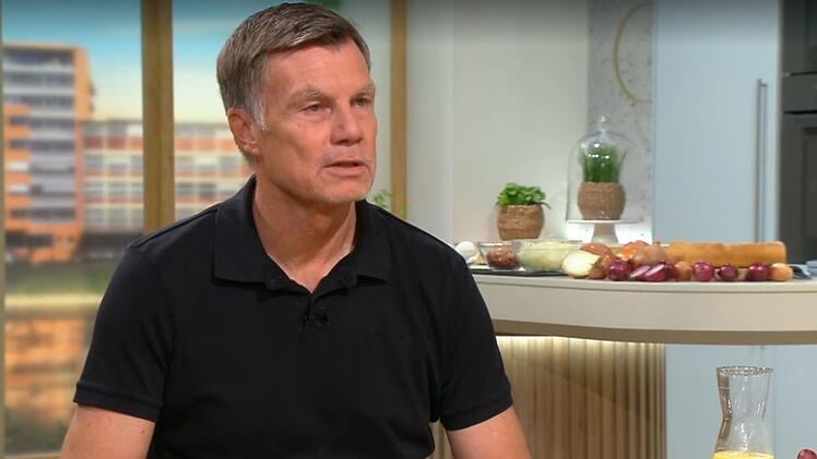1996 wurde Thomas Helmer mit der deutschen Nationamannschaft Fu&szlig;ball-Europameister. Jetzt &uuml;bte er in "Volle Kanne" (ZDF) Kritik - auch an seinen Nachfolgern auf dem Platz.