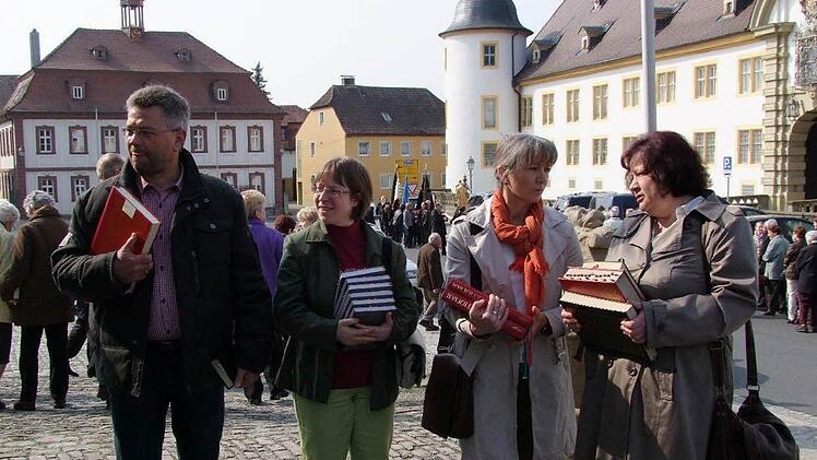 Da tut man sich mit den Evangeliumsbüchern schon leichter.