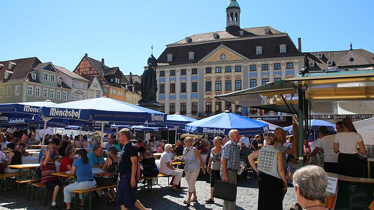 Coburger Kl&ouml;&szlig;markt 2022: Verdi will verkaufsoffenen Sonntag verhindern - und schaltet Regierung ein