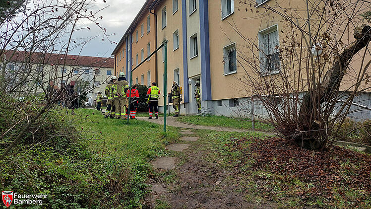 ABC-Einsatz in Bamberg: Wohnhaus evakuiert - Kinder verängstigt