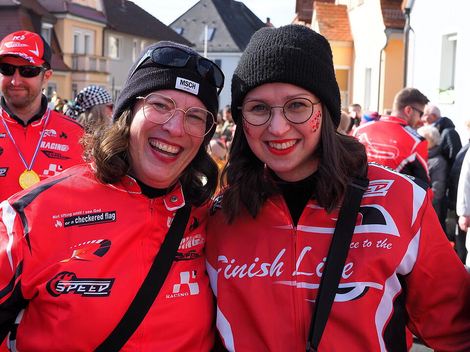 Wildes Faschingstreiben in Steinach an der Saale.