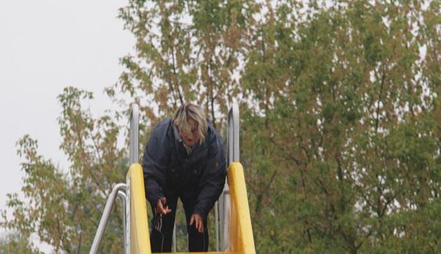 Hundeschwimmen im Kitzinger Freibad