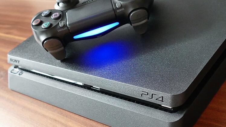 Playstation 4, Konsole