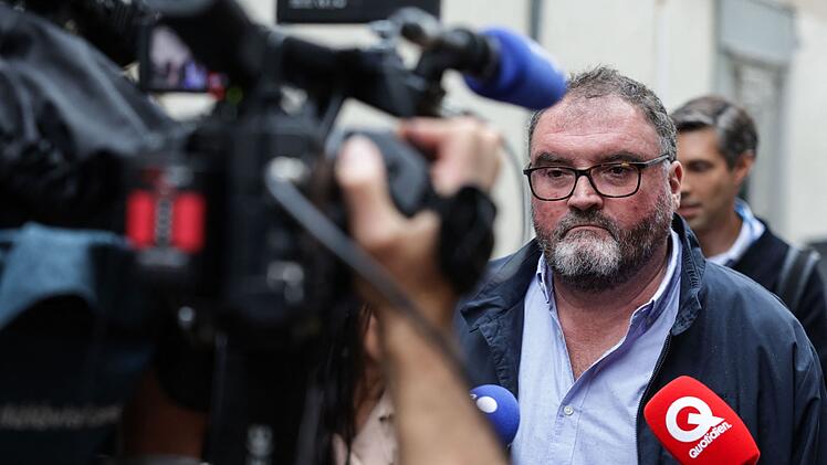 Anklage fordert lebenslang f&uuml;r Klinikarzt in Gift-Prozess