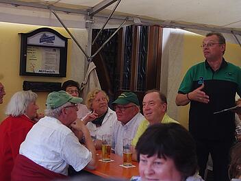 "S&auml;ugoschn" Robert Porzelt war einmal mehr voll in seinem Element.  Foto: Heike Sch&uuml;lein