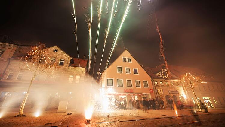 Silvester 2021 im Nürnberger Land: Auf diesen Plätzen sind Menschenansammlungen verboten