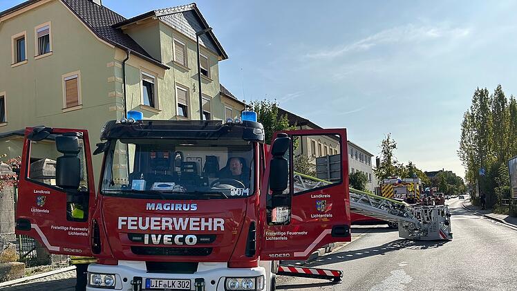 Brand in Lichtenfels - Explosion gefährdet Feuerwehrleute