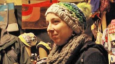 Mützen, Mützen, Mützen: Kathrin Gensler von den Nähers weiß, was gerade in ist.