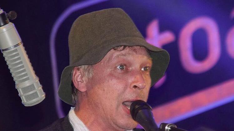 Mit seiner herzlichen Art und fr&ouml;hlichen Spr&uuml;chen kam auch Alois von den "Stoapf&auml;lzer Spitzbuam" beim Publikum gut an.Mario Deller