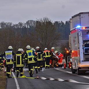 Tödlicher Unfall - 38-Jähriger kollidiert mit Lkw