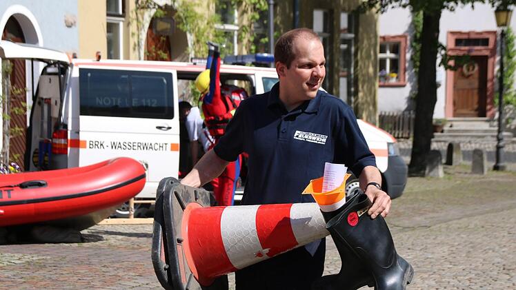 Geräteschau beim Feuerwehrjubiläum. Foto: Heike Beudert
