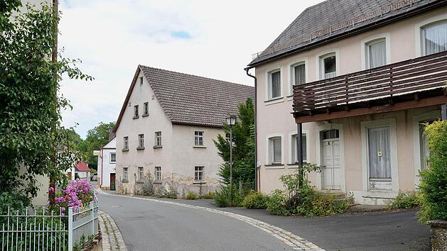Die Marktgemeinde Wonsees hofft auf die Leerstandsbeseitigung in der Thurnauer Stra&szlig;e.