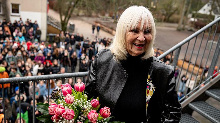 "Das schafft man bis 100": Berlins älteste Lehrerin wird 80