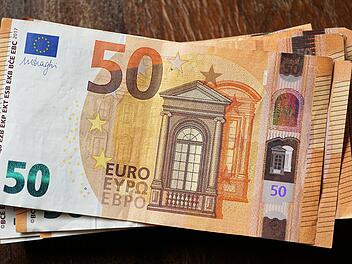 Geld, Euro, Euroscheine, Kontostand, Girokonto