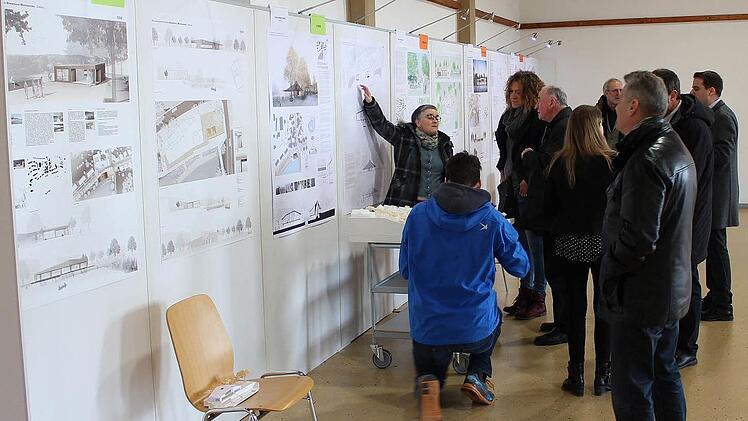 Die Ausstellung in der alten Angerturnhalle ist bis 11. März zu sehen. Foto: Ulrike Nauer