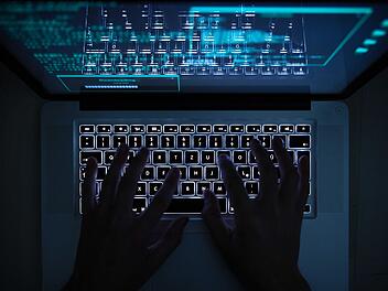 Illustration - Computer-Hacker